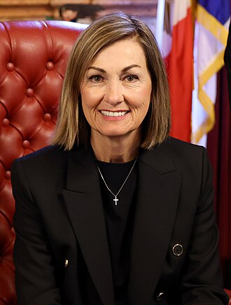 Kim Reynolds headshot