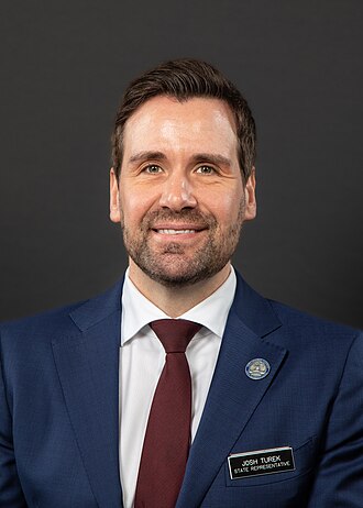 Josh Turek headshot